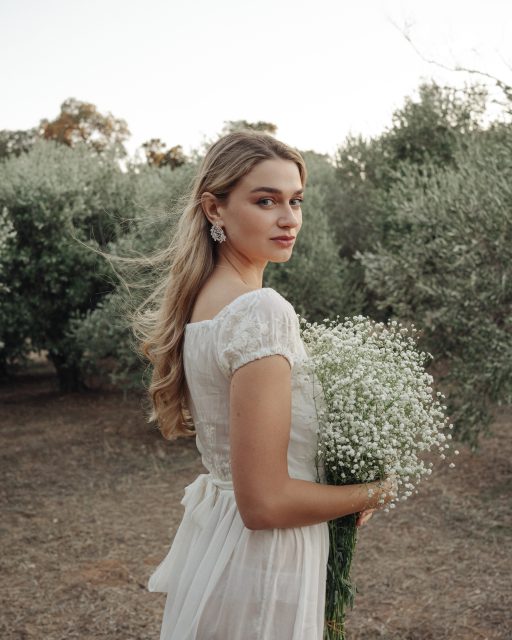 There is grace in what is delicate.

In threads patiently woven into lace, in beauty carried gently through generations, in the softness of the feminine that never fades.

Inspired by the beauty we inherit, and the beauty we make our own. 🤍

Captured by @veronas_photo 
Our muse Dariia Holodok
Wearing @madameshoushou